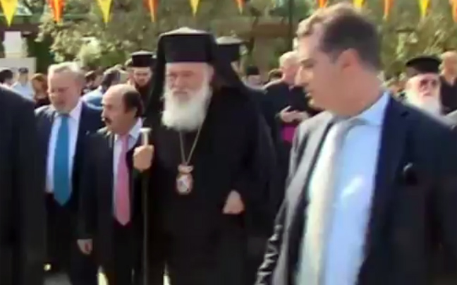 «Ιερός» πόλεμος κυβέρνησης &#8211; Εκκλησίας