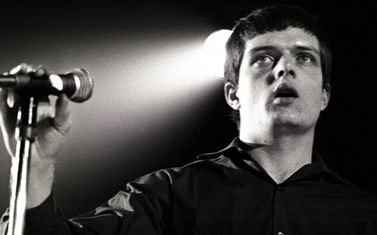 Οπαδός των Joy Division αγόρασε το σπίτι του Ian Curtis