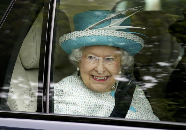 Εσωτερική έρευνα του BBC για το tweet που «πέθανε» τη βασίλισσα