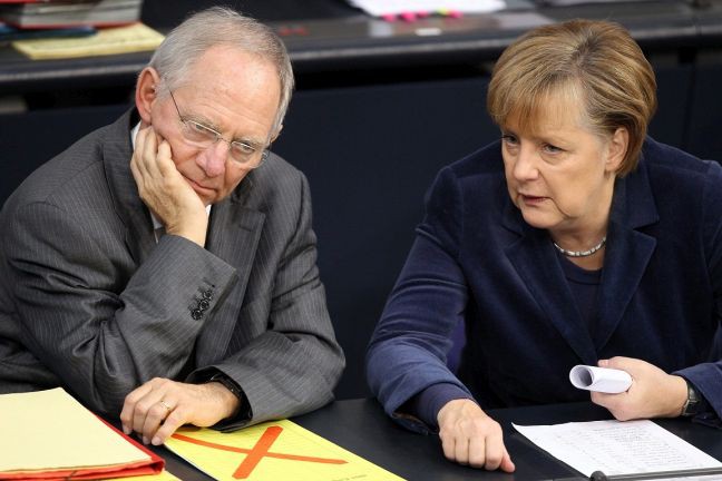 Τagesspiegel: Σε συνεννόηση με τη Μέρκελ ο Σόιμπλε για το πενταετές Grexit