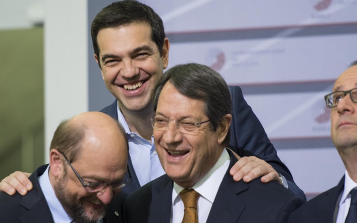Πρόταση για παράταση του προγράμματος μετέφερε ο Αναστασιάδης στον Τσίπρα