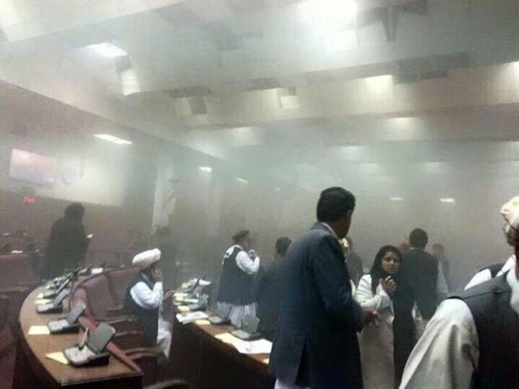 Κατάπαυση πυρός στο σφυροκόπημα Ταλιμπάν στο αφγανικό κοινοβούλιο