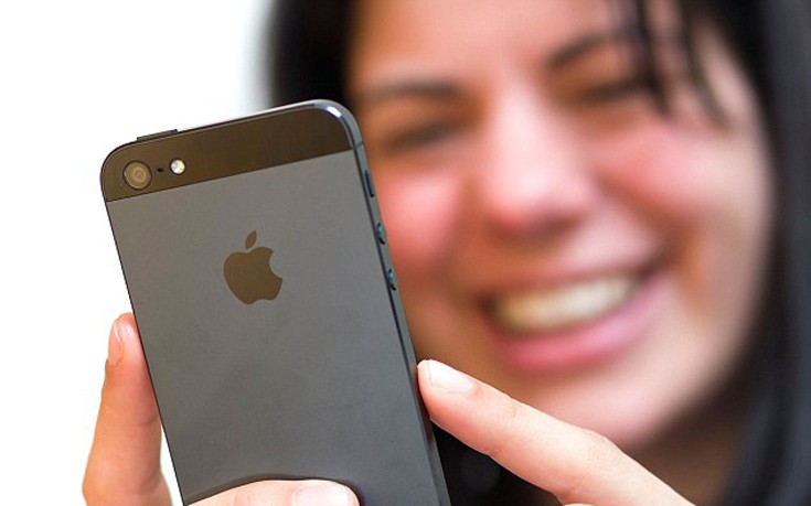 Ένας Λονδρέζος πρέπει να δουλέψει 41,2 ώρες για να αγοράσει ένα iPhone