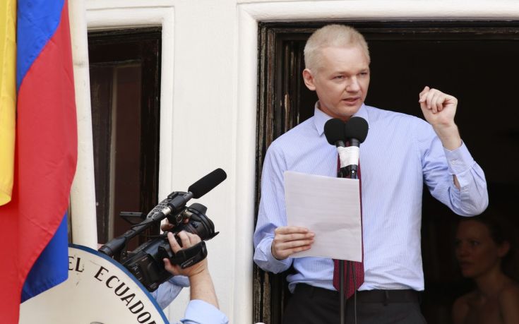 Εφετείο αποφάσισε ότι ισχύει το ένταλμα σύλληψης του ιδρυτή των Wikileaks Τζούλιαν Ασάνζ