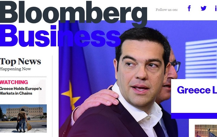 Bloomberg: Η Ελλάδα γέρνει περισσότερο προς τη χρεοκοπία