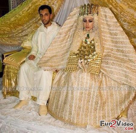 bridal-funny-wedding-dress