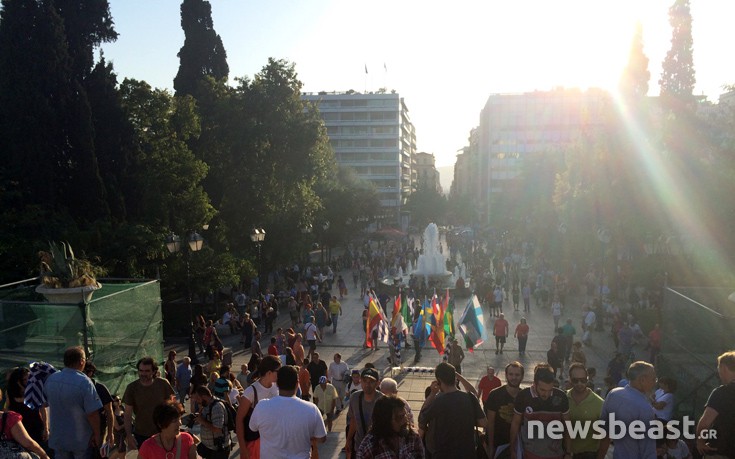 Ξεκίνησε η συγκέντρωση κατά της λιτότητας στο Σύνταγμα