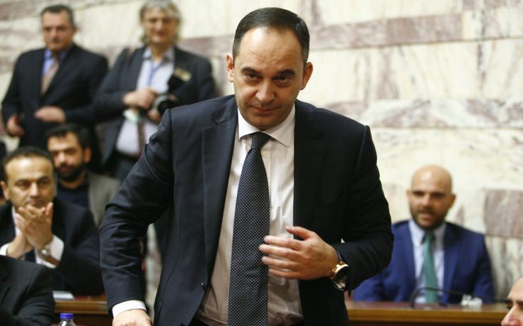 «Καλούμε τον ελληνικό λαό να αντιδράσει στα δόλια σχέδια της κυβέρνησης»