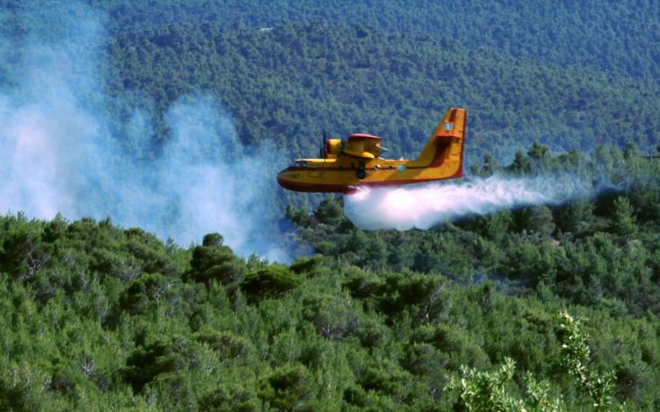 Σε εξέλιξη μεγάλη πυρκαγιά στη Ζάκυνθο