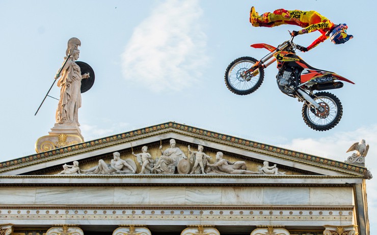 redbullfight1 redbullfight1