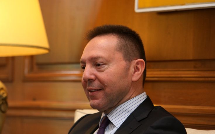 Μείωση του στόχου για το πλεόνασμα στο 2% ζητά ο Στουρνάρας