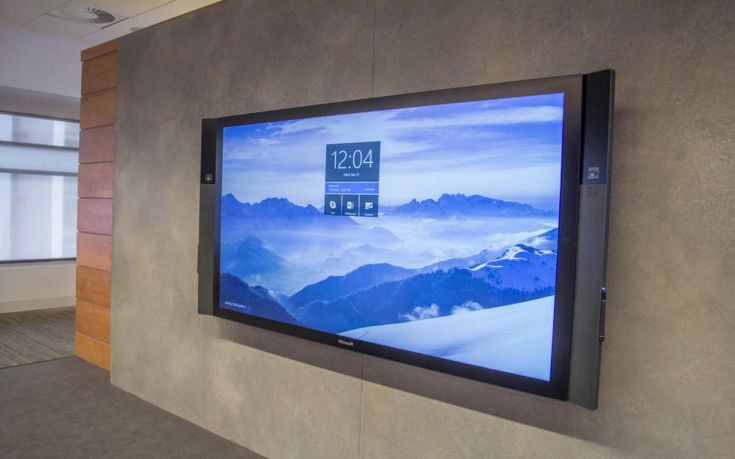 Surface Hub 84 ιντσών από τη Microsoft