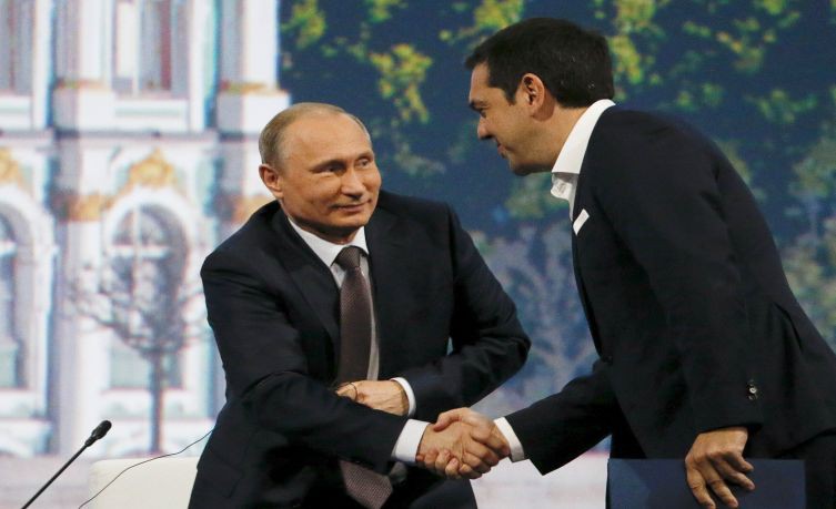 «Η επίσκεψη Τσίπρα στη Μόσχα σηματοδοτεί το τέλος της διπλωματικής διένεξης»