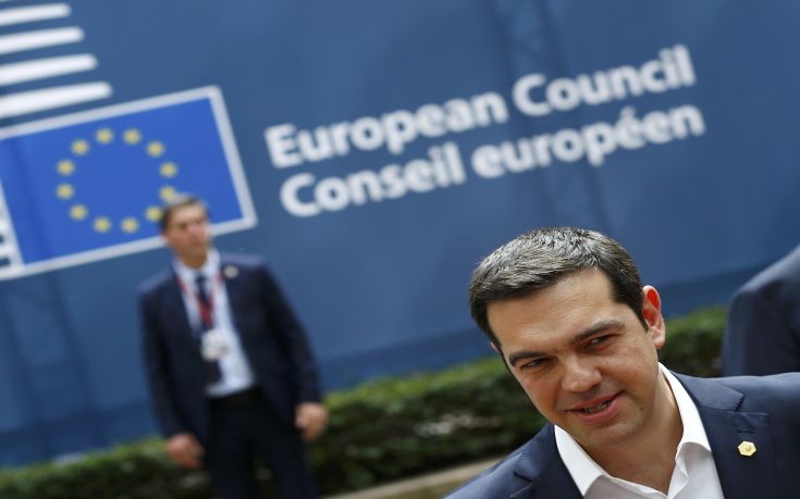 Reuters: Ο «μπουρλοτιέρης» πρωθυπουργός Τσίπρας αίνιγμα για την Ευρώπη