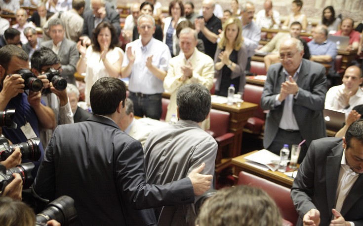 Φήμες για απουσία Λαφαζάνη από την κρίσιμη συνεδρίαση