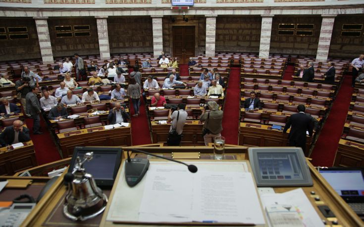 Ψηφίστηκε από τις Επιτροπές το νομοσχέδιο με τα νέα μέτρα