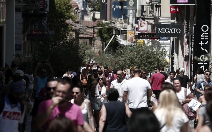 Ανοιχτά όλα τα καταστήματα τις Κυριακές από Μάιο έως και Οκτώβριο