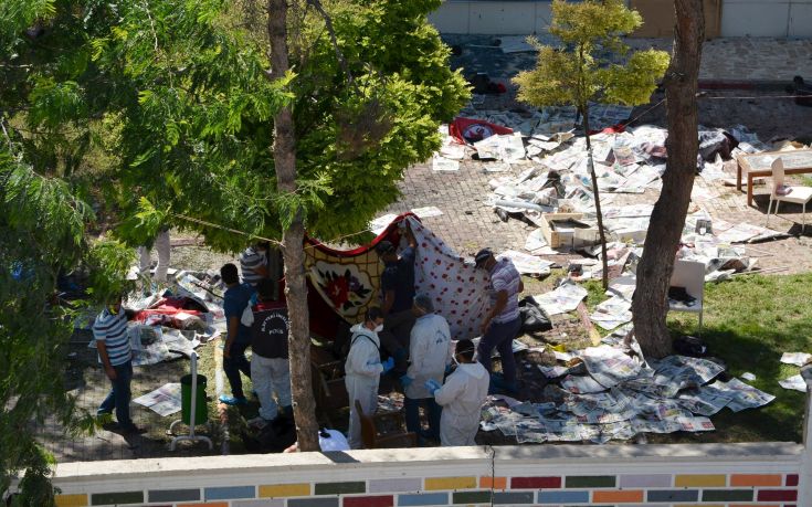 Στο ΙΚ αποδίδει η Άγκυρα την επίθεση αυτοκτονίας στην πόλη Σουρούτς