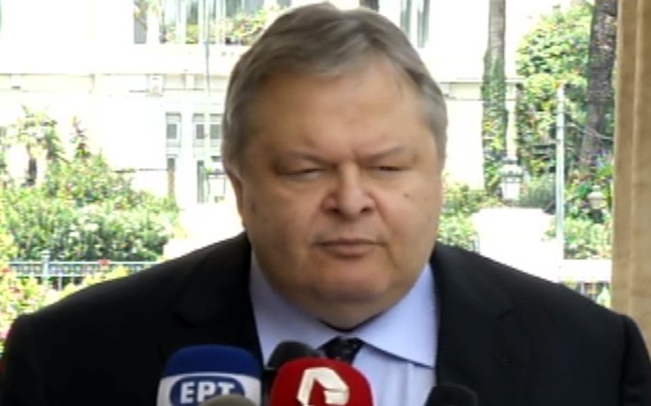 Βενιζέλος: Θα βοηθήσουμε στο πλαίσιο της εθνικής ευθύνης μας