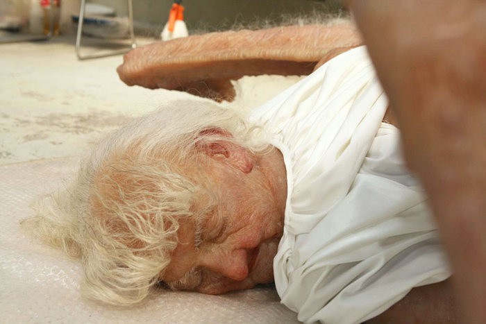 fallen_angel_sculpture_realistic_01 fallen_angel_sculpture_realistic_01