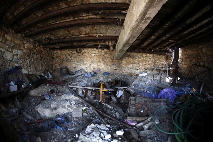 Óôéãìéüôõðï áðü ôçí ðåñéï÷Þ ôïõ Õìçôôïý ôï ÓÜââáôï 18 Éïõëßïõ 2015, åðüìåíç çìÝñá ôçò êáôáóôñïöéêÞò ðõñêáãéÜò. Ç öùôéÜ Ý÷åé êáôáêÜøåé åêáôïíôÜäåò óôñÝììáôá äáóéêÞò Ýêôáóçò.  (EUROKINISSI/ÓÔÅËÉÏÓ ÌÉÓÉÍÁÓ)