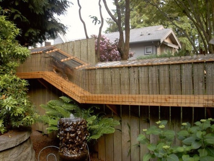 looks_like_normal_patio_07 looks_like_normal_patio_07