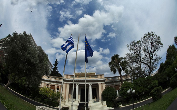 Κυβερνητικές πηγές: Το ΔΝΤ δεν ζητάει μέτρα για το 2018