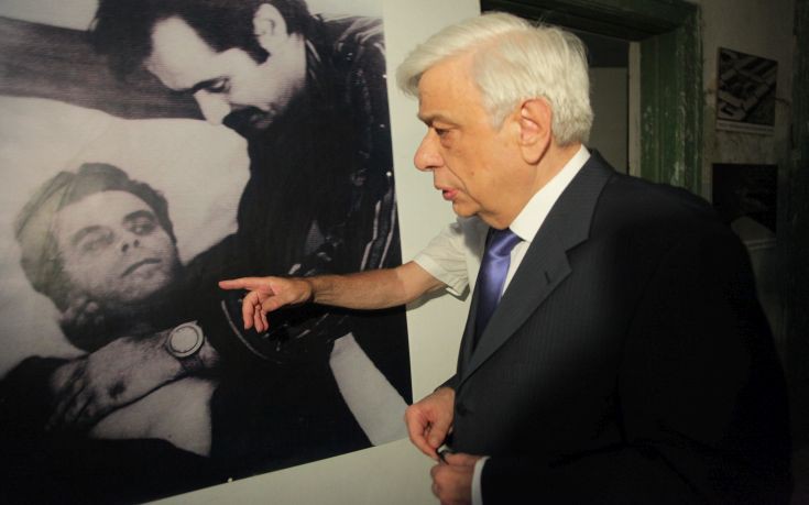 ÁÈÇÍÁ-Óôçí åêäÞëùóç ìíÞìçò ãéá ôçí êáôÜññåõóç ôçò äéêôáôïñßáò ï ÐôÄ Ðñïêüðçò Ðáõëüðïõëïò ðïõ äéïñãáíþíåé ï Óýíäåóìïò ÖõëáêéóèÝíôùí êáé ÅîïñéóèÝíôùí Áíôéóôáóéáêþí - ÓÖÅÁ, óôï ÐÜñêï Åëåõèåñßáò (ðñþçí ÅÁÔ ÅÓÁ).(EUROKINISSI-ÐÁÍÁÃÏÐÏÕËÏÓ ÃÉÁÍÍÇÓ) ÁÈÇÍÁ-Óôçí åêäÞëùóç ìíÞìçò ãéá ôçí êáôÜññåõóç ôçò äéêôáôïñßáò ï ÐôÄ Ðñïêüðçò Ðáõëüðïõëïò ðïõ äéïñãáíþíåé ï Óýíäåóìïò ÖõëáêéóèÝíôùí êáé ÅîïñéóèÝíôùí Áíôéóôáóéáêþí - ÓÖÅÁ, óôï ÐÜñêï Åëåõèåñßáò (ðñþçí ÅÁÔ ÅÓÁ).(EUROKINISSI-ÐÁÍÁÃÏÐÏÕËÏÓ ÃÉÁÍÍÇÓ)