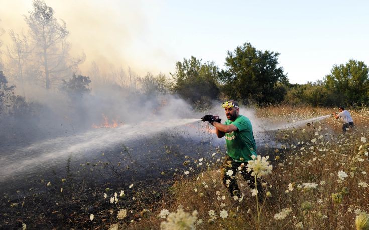 Σε ύφεση τα τέσσερα μεγάλα μέτωπα πυρκαγιών