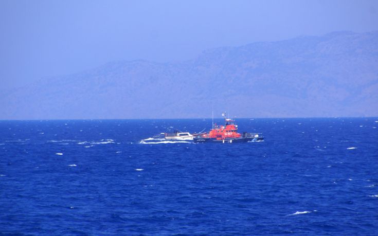 Η ιταλική ακτοφυλακή σταμάτησε για έλεγχο σκάφος γερμανικής ΜΚΟ