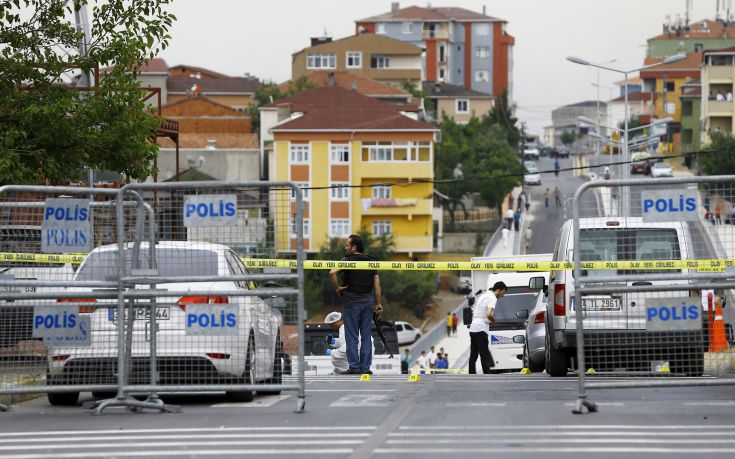 Μπαράζ επιθέσεων σήμερα στην Τουρκία