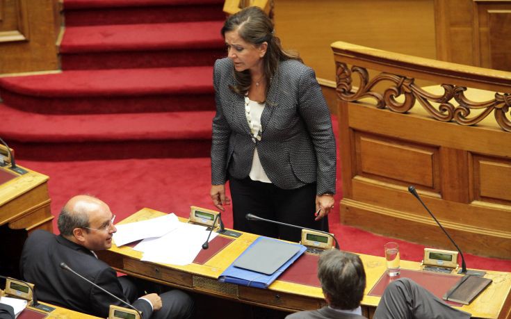Μπακογιάννη για Κουφοντίνα: Προσβολή στην κοινωνία η άδεια