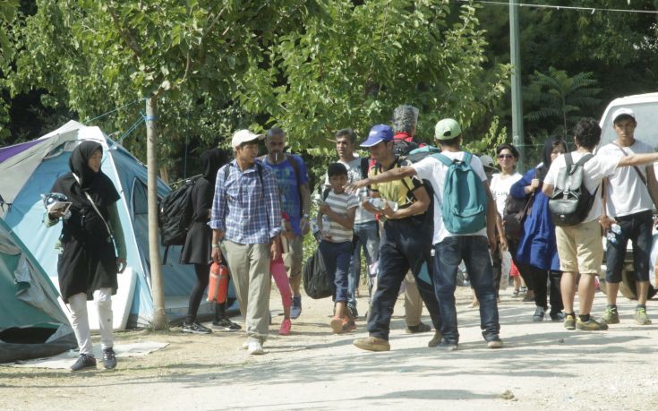 Συνέντευξη Τύπου για το προσφυγικό δίνει η κυβέρνηση