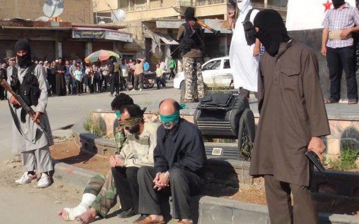 Δέκα άντρες εκτελέστηκαν για μοιχεία και συνεργασία με τον Άσαντ
