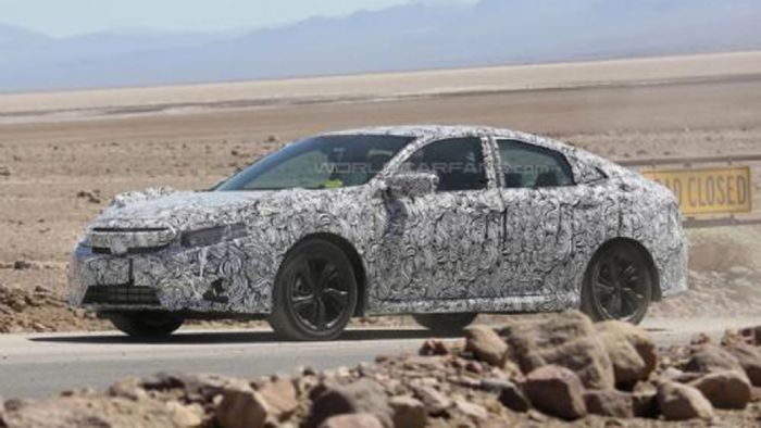 Κατασκοπευτική φωτογραφία του νέου Honda Civic με καμουφλάζ Κατασκοπευτική φωτογραφία του νέου Honda Civic με καμουφλάζ