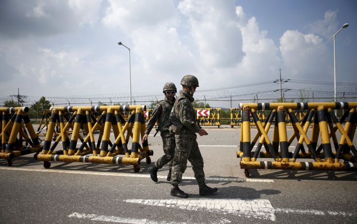 Άνοιγμα της Νότιας Κορέας στη Βόρεια με πρόταση για στρατιωτικές συνομιλίες