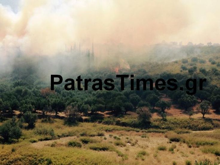 Ανεξέλεγκτη η φωτιά στην Αχαΐα