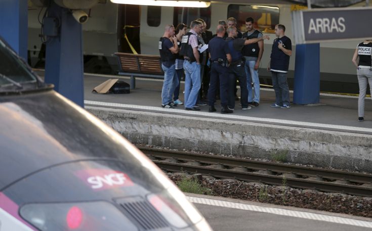 Ισλαμιστής φέρεται να είναι ο ένοπλος στο τρένο της Thalys