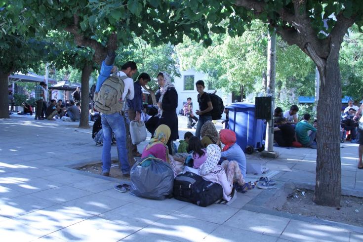 Συνάντηση Καμίνη με τον αναπληρωτή υπουργό Μεταναστευτικής Πολιτικής