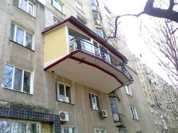 weird-balconies-11
