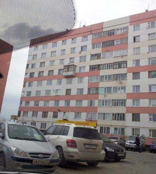 weird-balconies-8