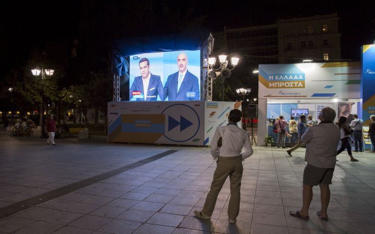 Handelsblatt: Ο Τσίπρας δείχνει την πλάτη του στους συντηρητικούς