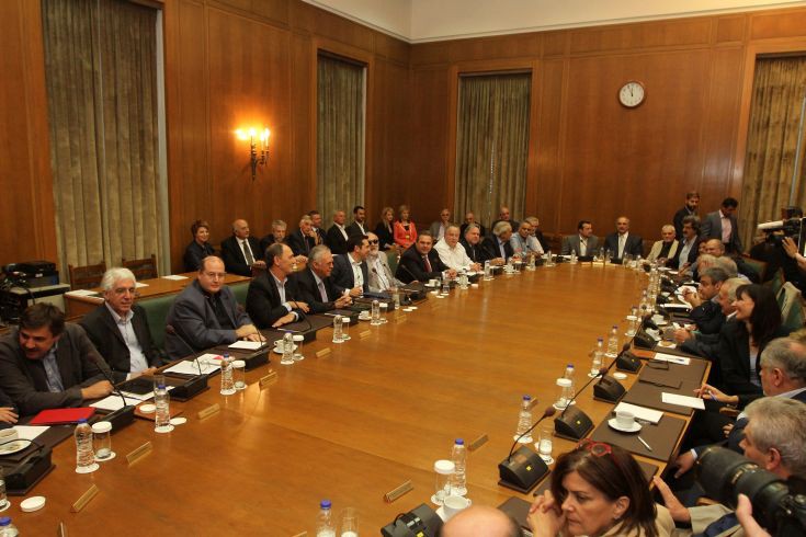 Τελευταία συνεδρίαση του 2015 για το υπουργικό συμβούλιο αύριο