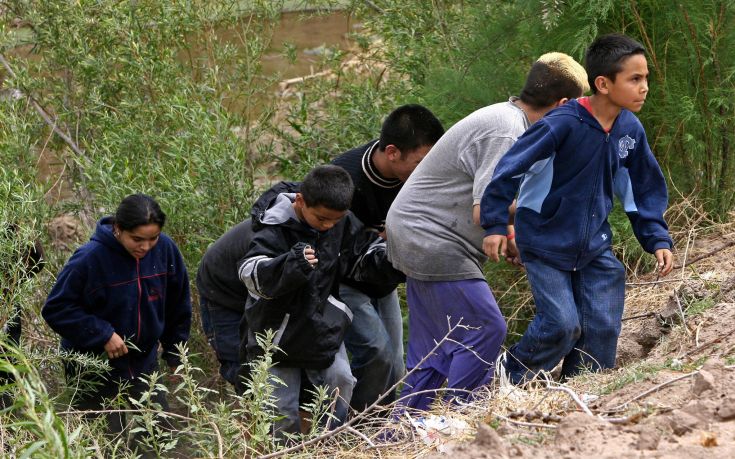 Ο χωρισμός των παιδιών μεταναστών από τους γονείς τους προκαλεί αντιδράσεις