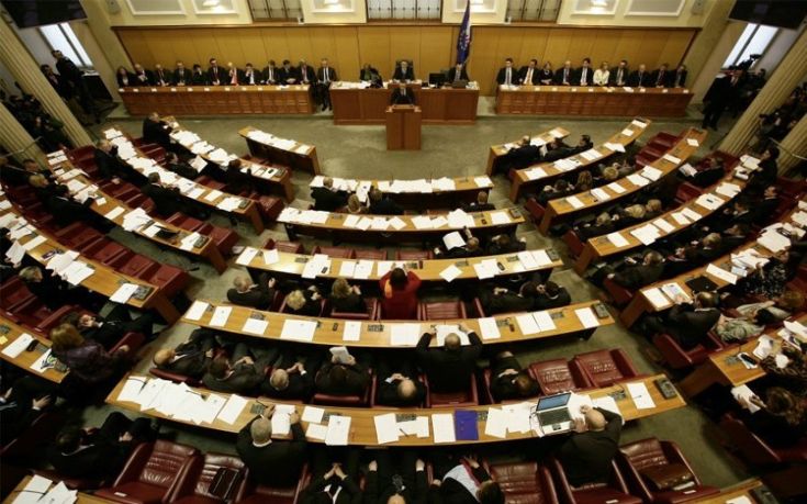 Οι βουλευτές ψήφισαν τη διάλυση του κοινοβουλίου στην Κροατία