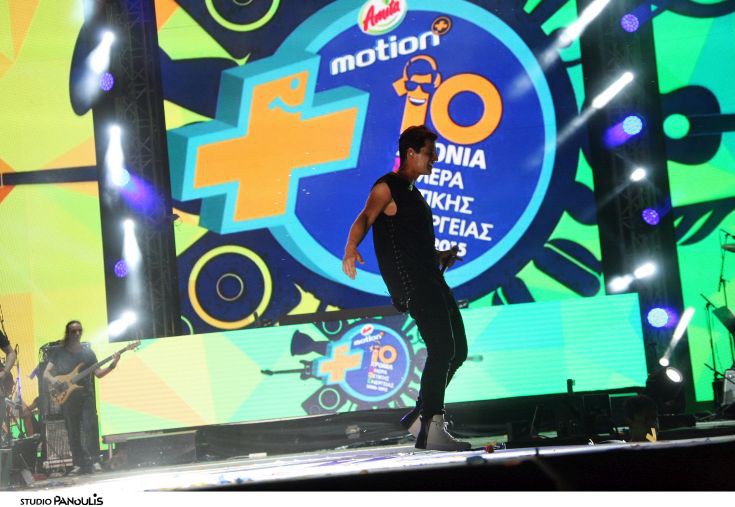 Sakis Rouvas On Stage