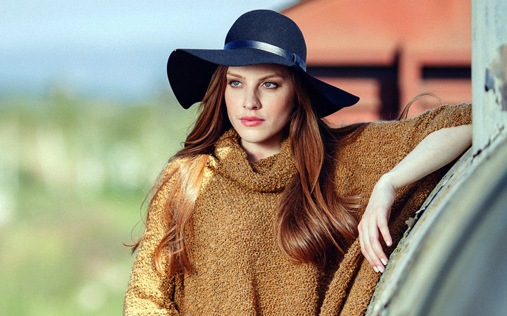 Νέα fashion collection πλεκτών ρούχων