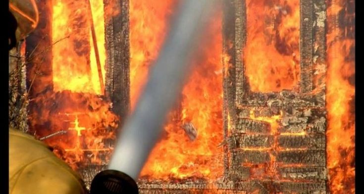 Υπό έλεγχο η φωτιά στο πάρκο Χούτοβο Μπλάτο στη Βοσνία