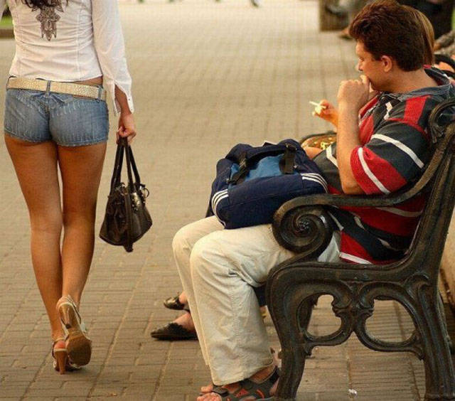 creepy_perverts_caught_in_the_act_640_33