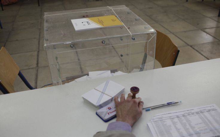 Γενική πρόβα εκλογών στο υπουργείο Εσωτερικών